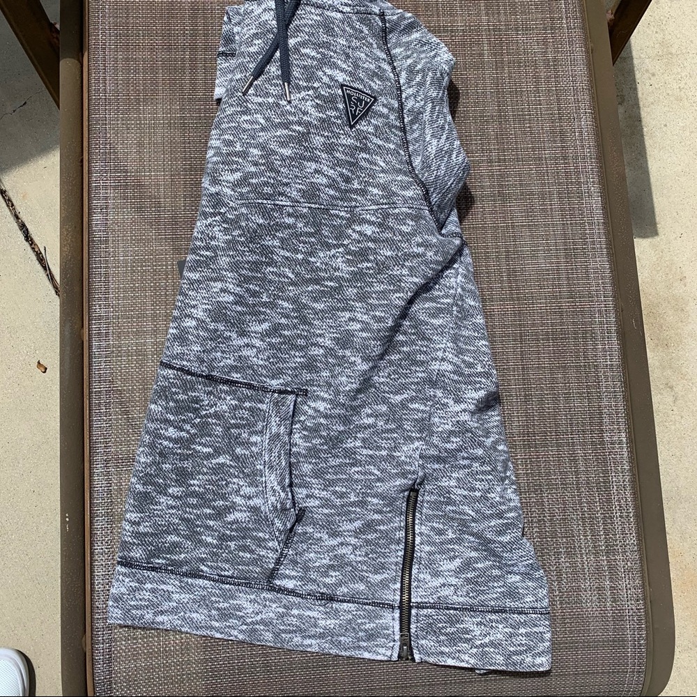 Hollister Surf Pullover Hoodie - Picture 5 of 5